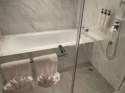 Swissôtel Living Jakarta Mega Kuningan