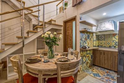 COZY 1 BEDROOM APARTMENT DOUBLE SIX BEACH