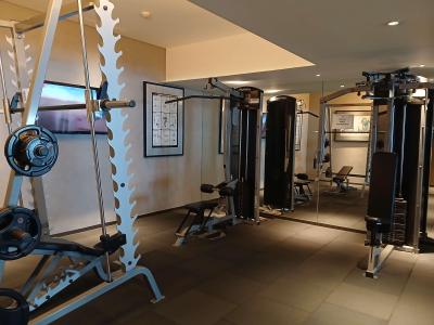 Oakwood Premier Cozmo